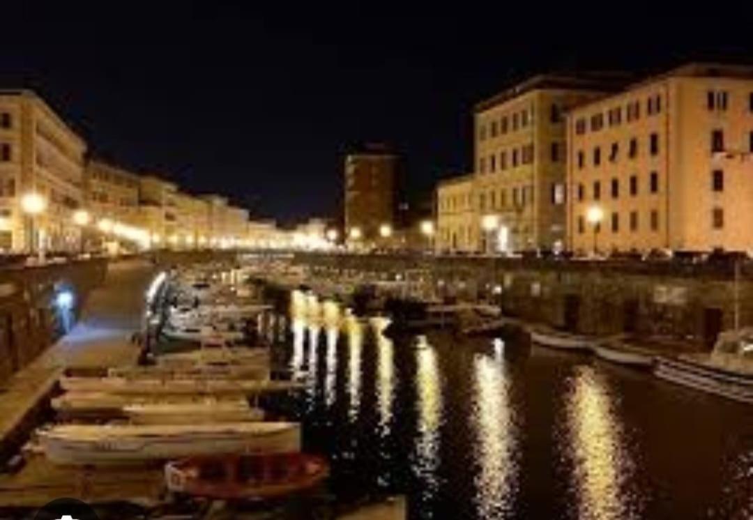 Apartmán Onda Di Porta A Mare Livorno Exteriér fotografie