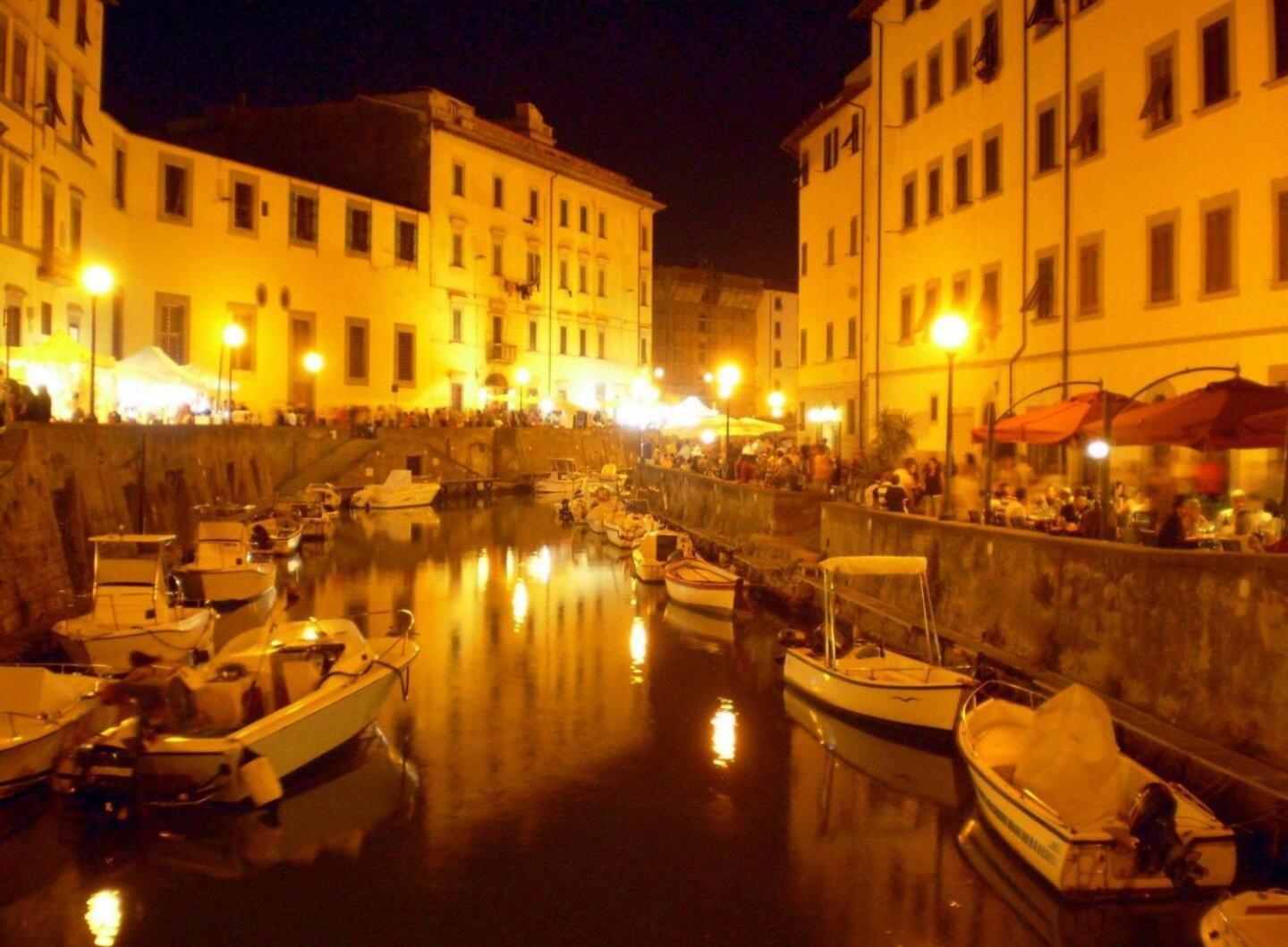 Apartmán Onda Di Porta A Mare Livorno Exteriér fotografie